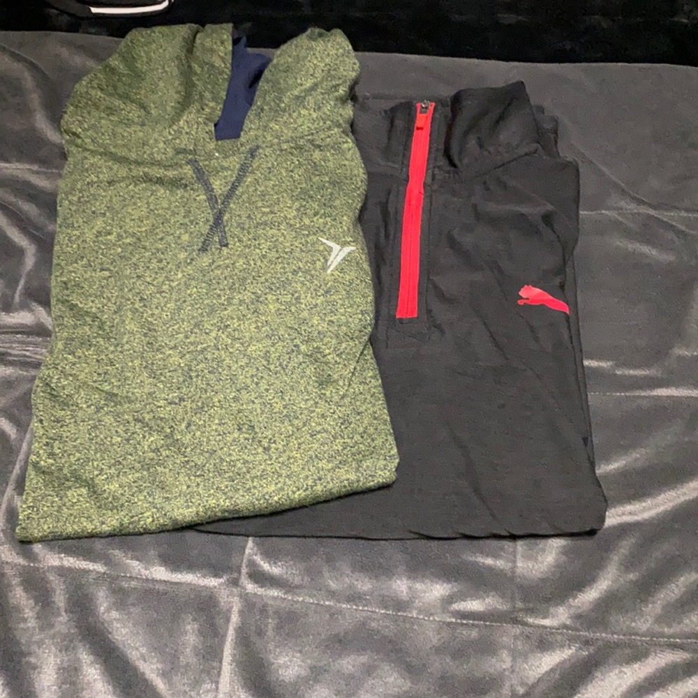 Bundle of sweatshirts